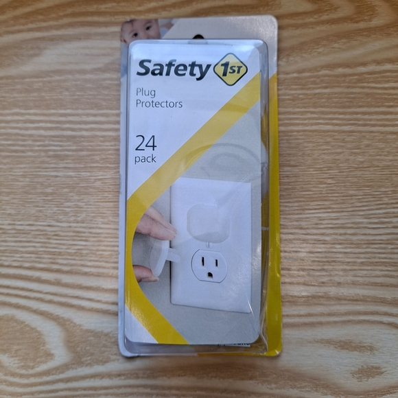 Safety First Plug Safety 1St | Other | Safety St Plug Protectors And Nasal Aspirator ...